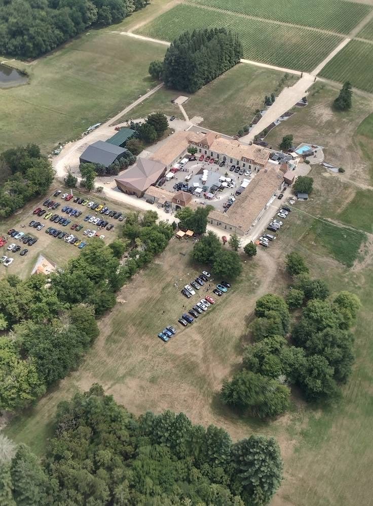 Vue aérienne du Château Prieuré Marquet durant l'événement
